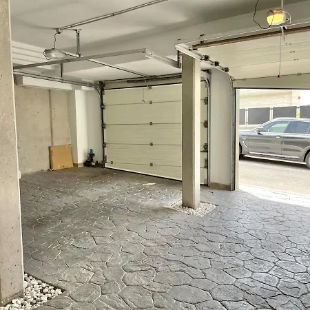 Ocean View Iri Apartment