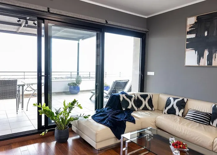 Ocean View Iri Apartment